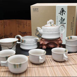 乘龙安化黑茶長(cháng)沙窑茶具礼盒套