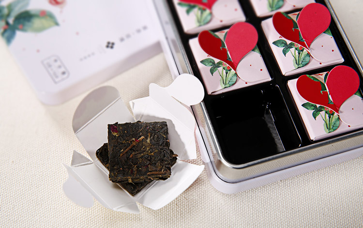 小(xiǎo)茶藏花(huā)创新(xīn)黑茶