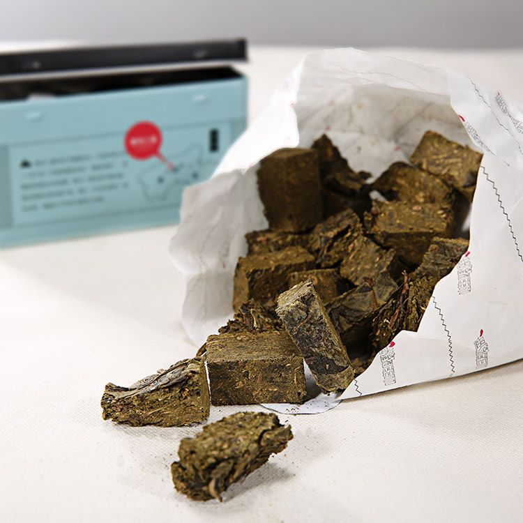 半山(shān)铁盒安化黑茶千两花(huā)卷颗粒