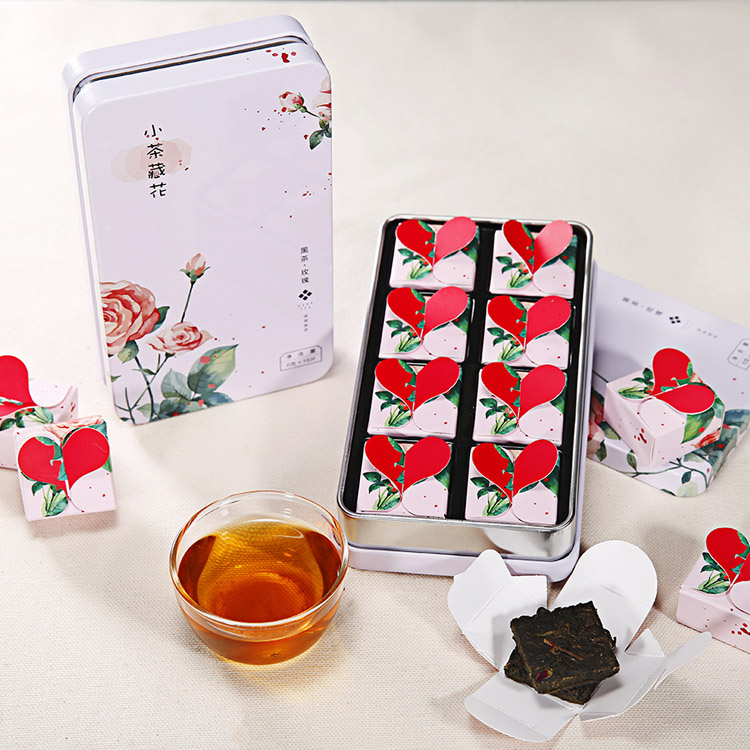 玫瑰花(huā)茶拼配花(huā)草(cǎo)茶